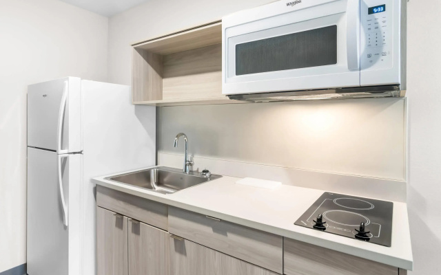 Woodspring Suites Elkhart