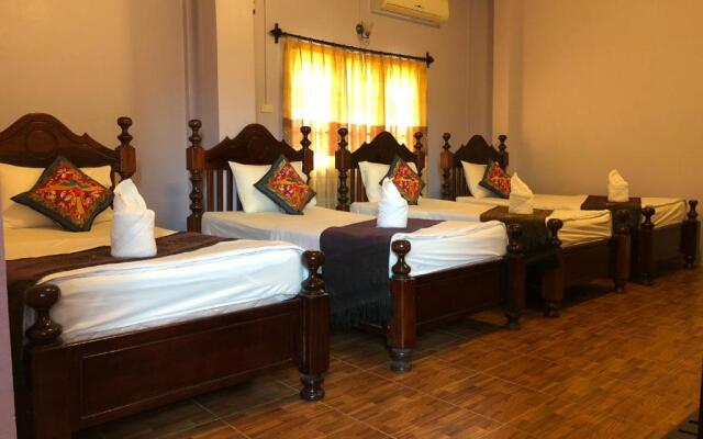Sout Jai Guest House & Restaurant