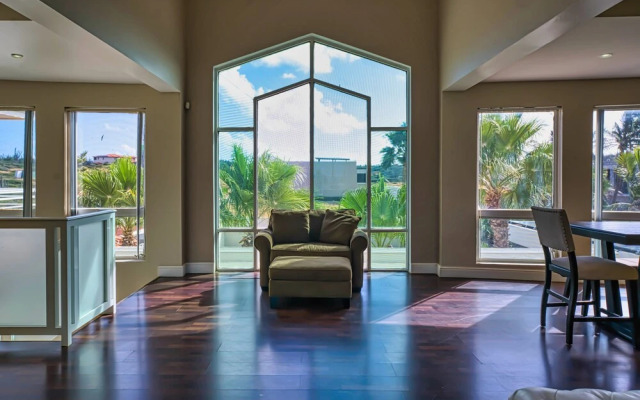 Direct Ocean Front Villa With Private Pool + View! Boca Catalina Malmok!