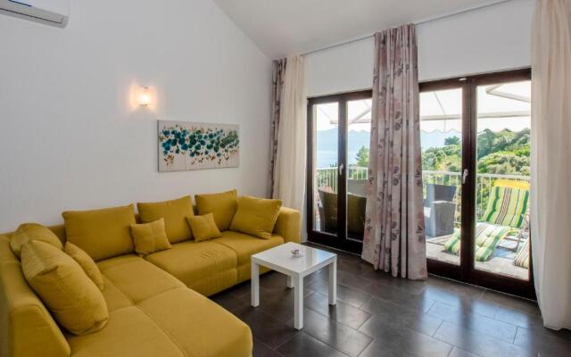 Lozna Residence