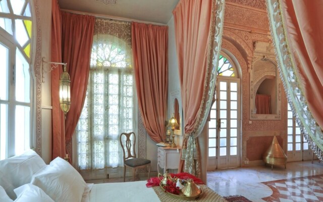 5 Stars Extravagant, 5 Bedroom Riad in el Jadida With Garden and Terra