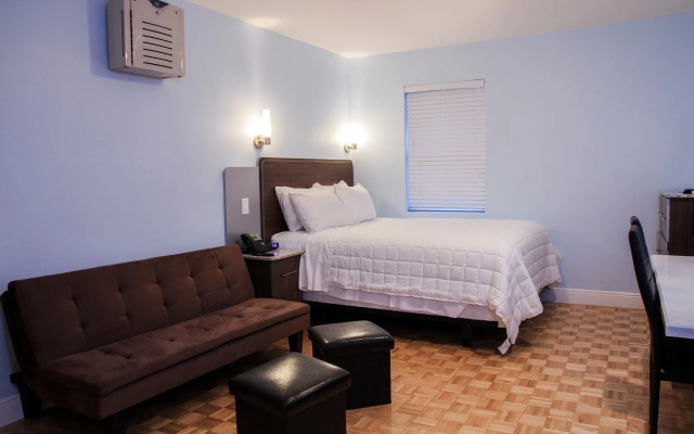 Caribbean Resort Suites