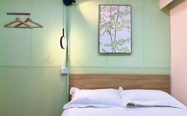 Hotel Snow Lavender