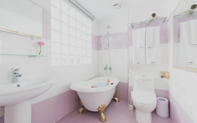 Welcome The Sun Enjoy The Moon