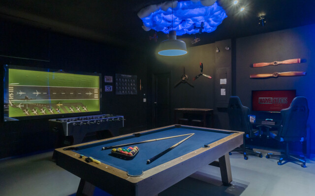 7 Bedroom/ 5 Bathroom Solterra (7599 OL), Davenport, US