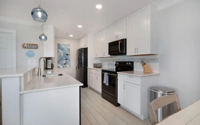 Gulfpointe by Pack and Relax