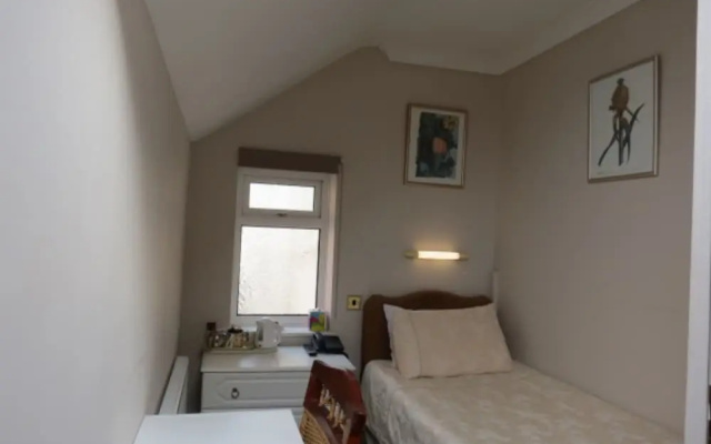 Hunters Lodge