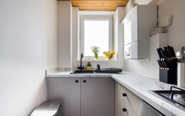 The Vauxhall Bolthole - Elegant and Bright 2bdr Flat