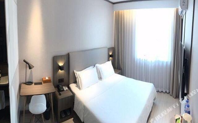 Hanting Hotel (Hengshui Railway Station Huizhong S