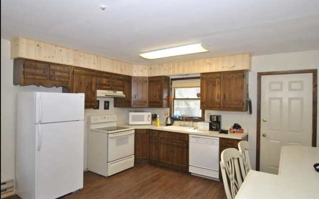 Paradise on Hurricane Creek