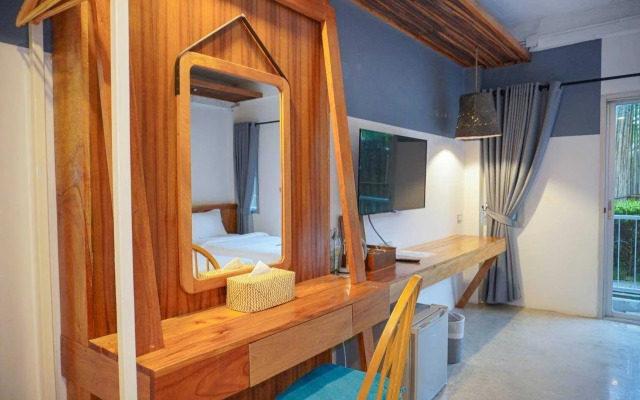 Dugong Village-Green Hotel