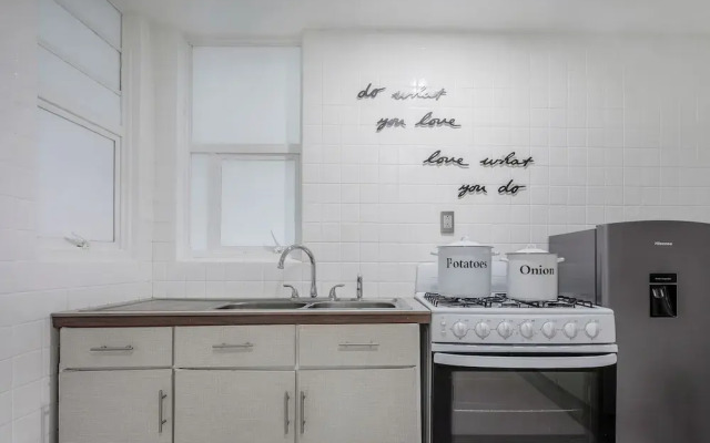 3BR Polanco Condo -elevator -parking-washer/dryer