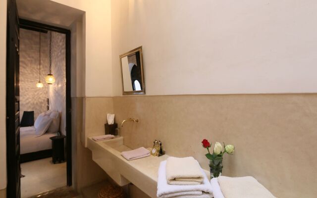 Riad Azzouna 13