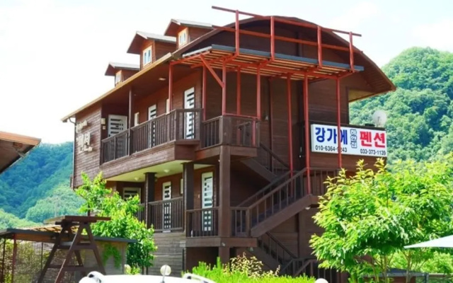 Yeongwol Riverside White House Pension
