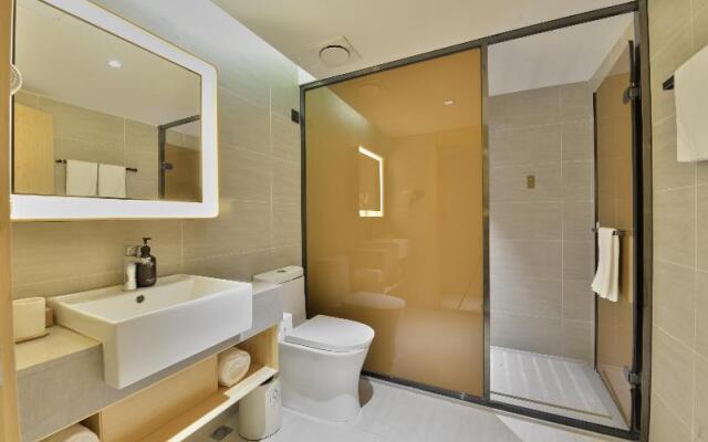 Ji Hotel Shanghai Caohejing Lotus Road