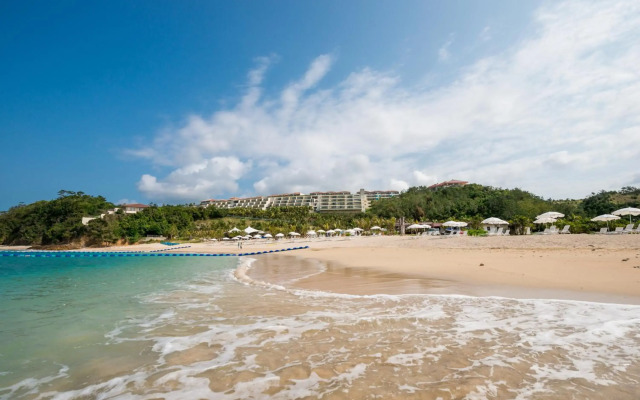 Kanucha Bay Hotels & Villas