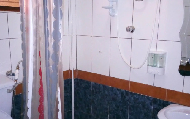 J Residence Motel Entebbe