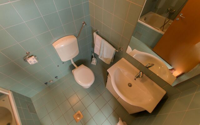 Apartment Cobra - excellent location: A4 Tucepi, Riviera Makarska