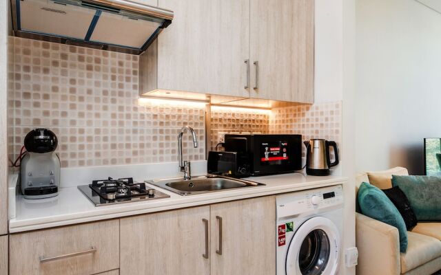 New modern studio on Palm Jumeirah