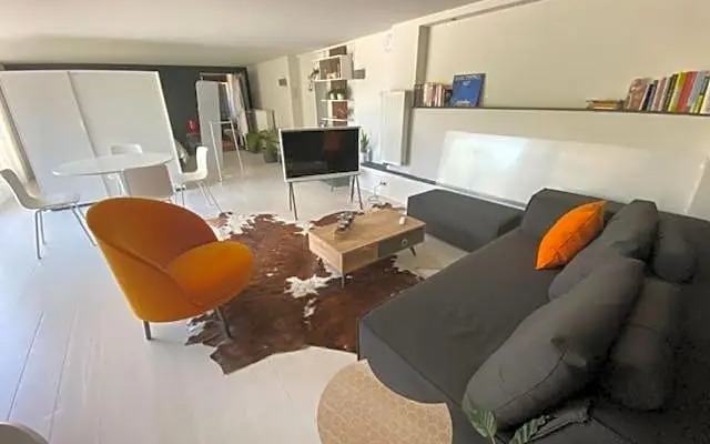 Leen & Bruno's NamaStay