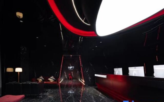 Pursue Waves E-Sports Hotel (Shanghai New International Expo Center)