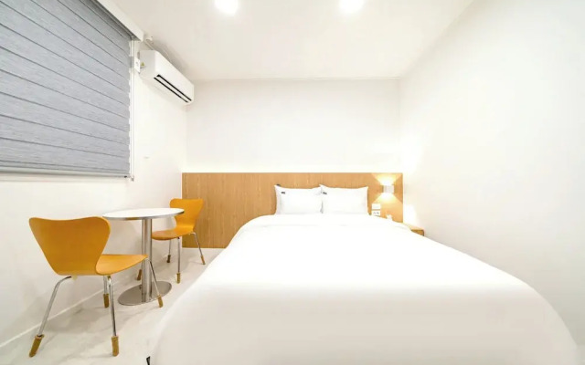 hotel77