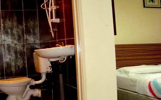 Iskandar Sinsuran Homestay