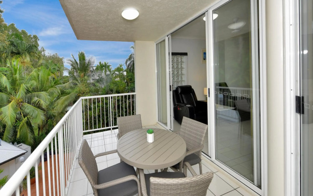 Golden Sands Beachfront Apartment Resort