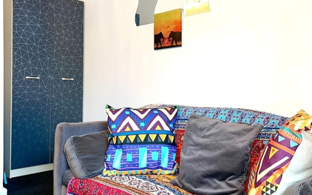 Charming 1-bed Loft Apartment in Romford