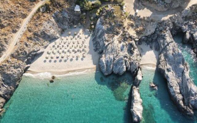 Anemos 4 Seasons Luxury Villas