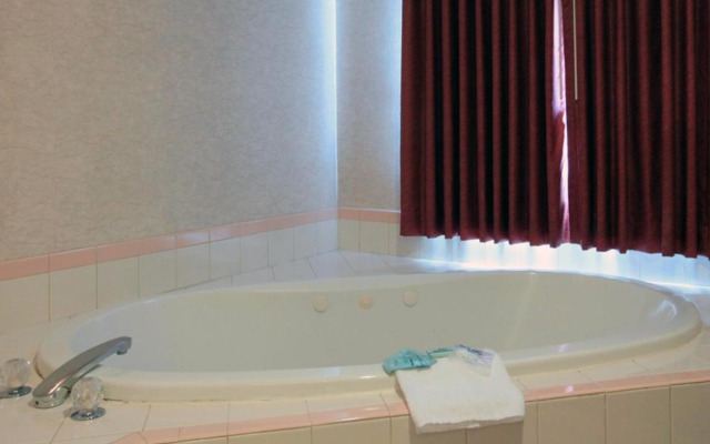 Americas Best Value Inn-Edmonds Seattle North