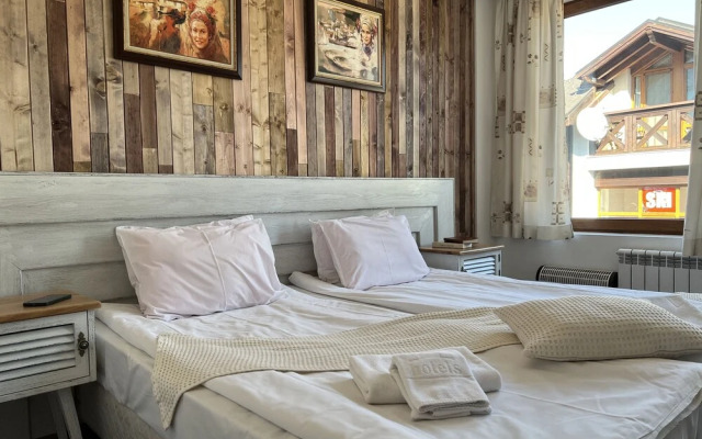Room in Apartment - Granat Maisonette - Next to Gondola Lift, Ideal for 4 Guests