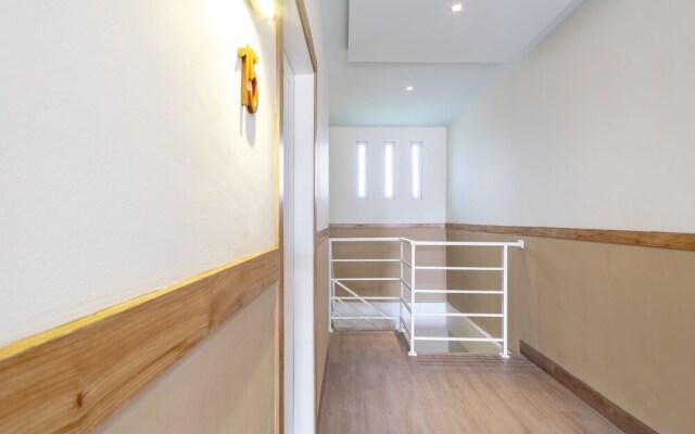 Asoka Family Residence Syariah by OYO Rooms