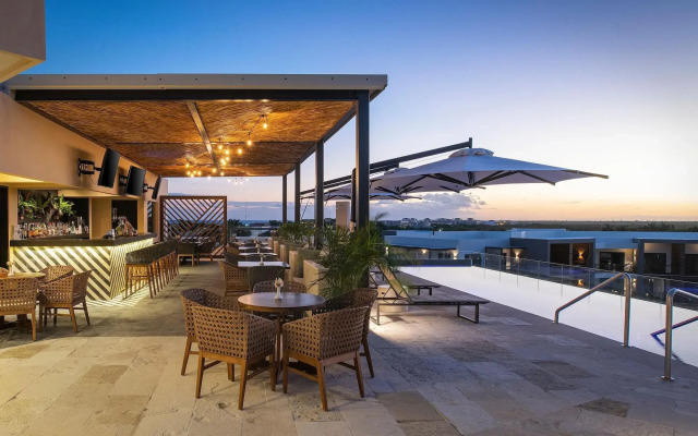 Ventus Ha at Marina El Cid Spa & Beach Resort