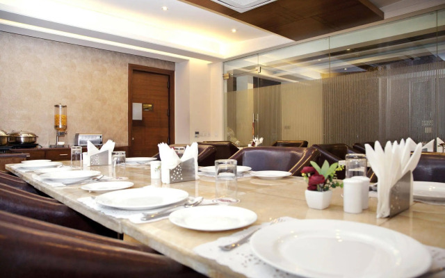 Alpina Hotels & Suites