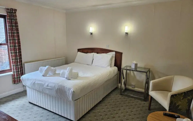 Marsh Farm Hotel