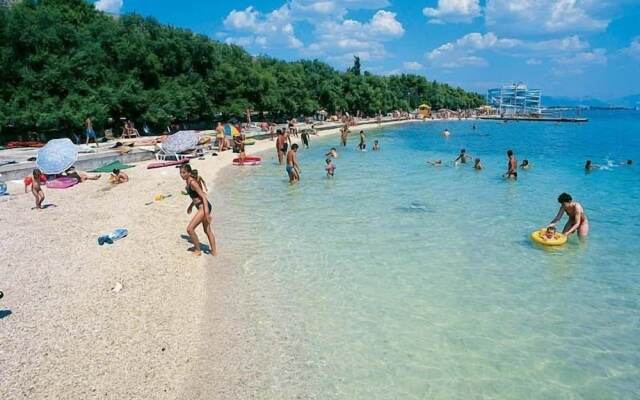 Maretsol Vacation House