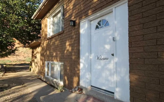 On the Rocks BnB by RedAwning