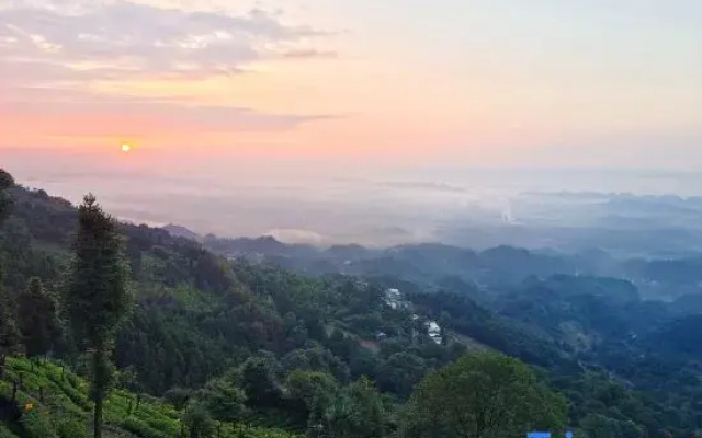 Xunzhen Mountain House