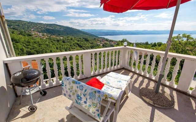 Beautiful Apartment in Lovran With Wifi and 1 Bedrooms