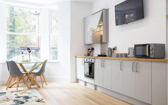 Flat 1 15 Longley Road