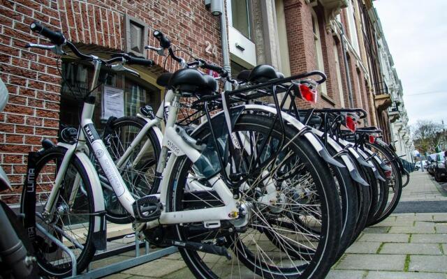 Отель Cornelisz