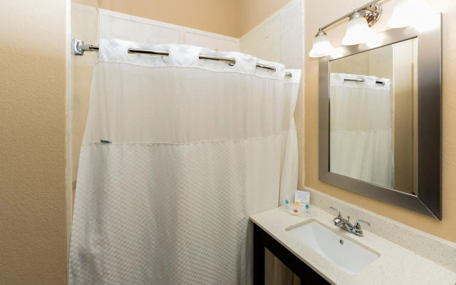 Comfort Suites Houston West at Clay Road