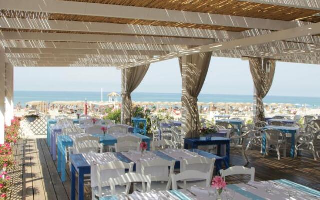 Hotel Oleandri Resort - Residence Villaggio Club