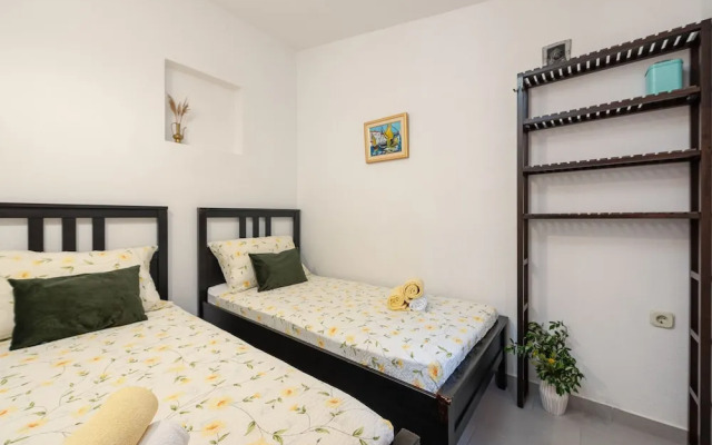 Villa Stone House Magarac