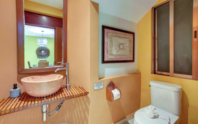 Oceanfront Isla Mujeres Estate w/ Infinity Pool!