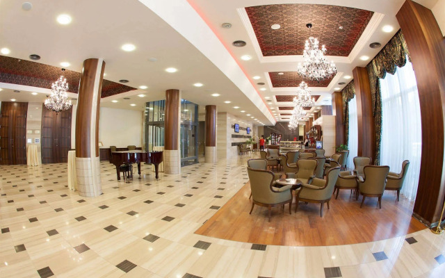 Metropolis Hotel