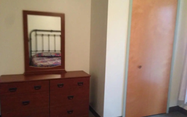 All Suites Inn Budget Host
