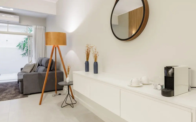 Leblon Coast Amazing 3 Bedroom in Leblon