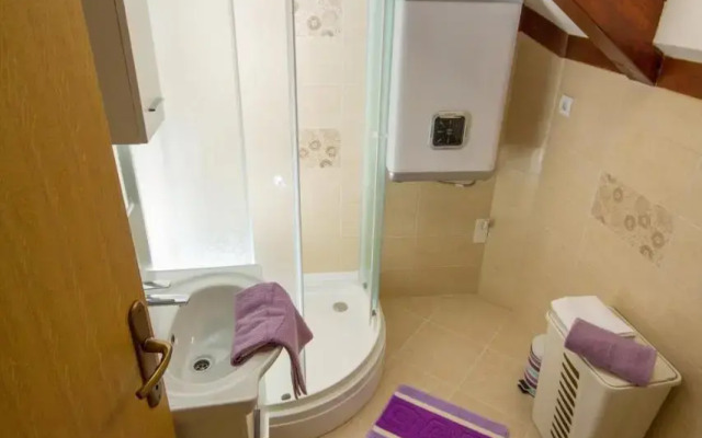 Apartment Niko Kaštel Stari